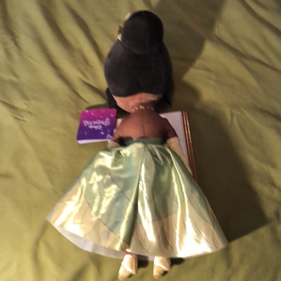 Kohl's Cares Disney The Princess & The Frog Movie Doll + Hardback Book-2023 - Picture 7 of 17